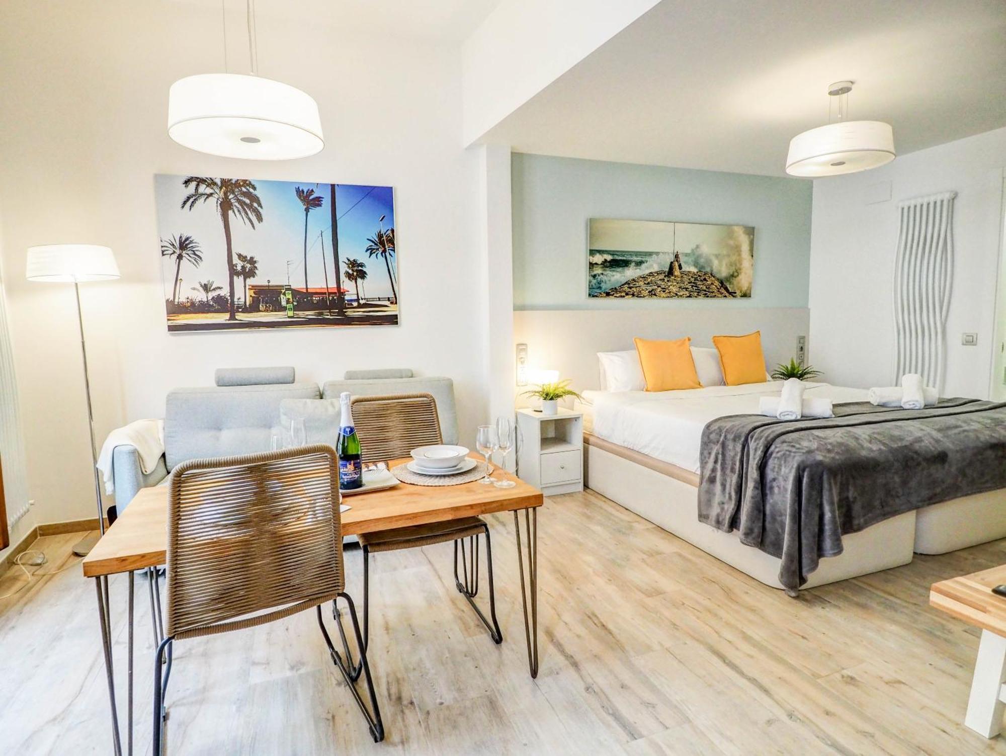 The Green Oasis By Hello Homes Sitges Dış mekan fotoğraf